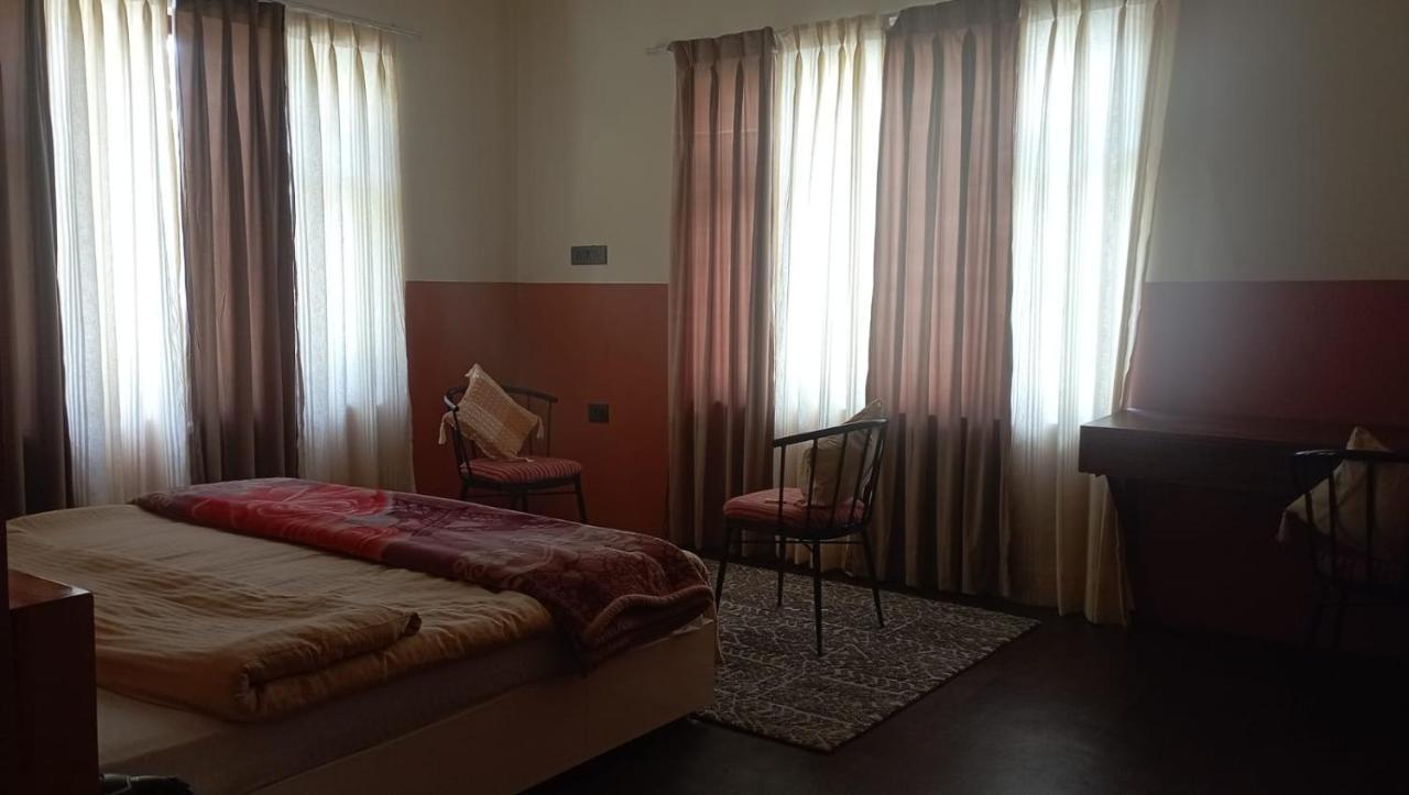 Anand Yul Jispa Hotel Buitenkant foto