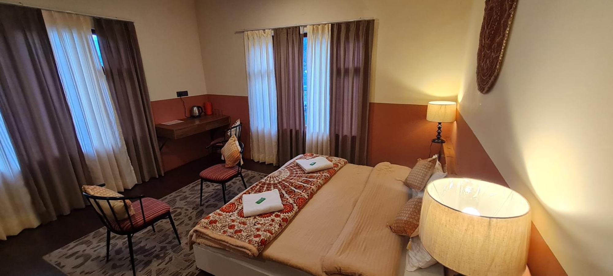 Anand Yul Jispa Hotel Buitenkant foto